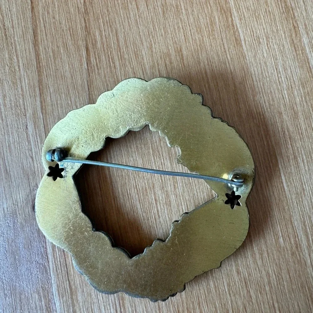 Vintage Antique Gold Flower Wreath Brooch